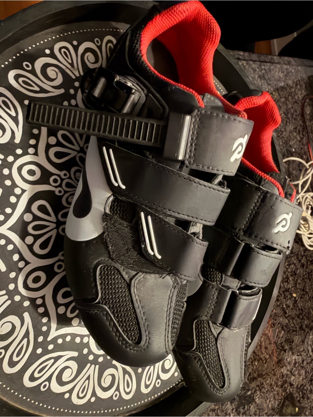 Peloton Cycle Shoes w cleats
